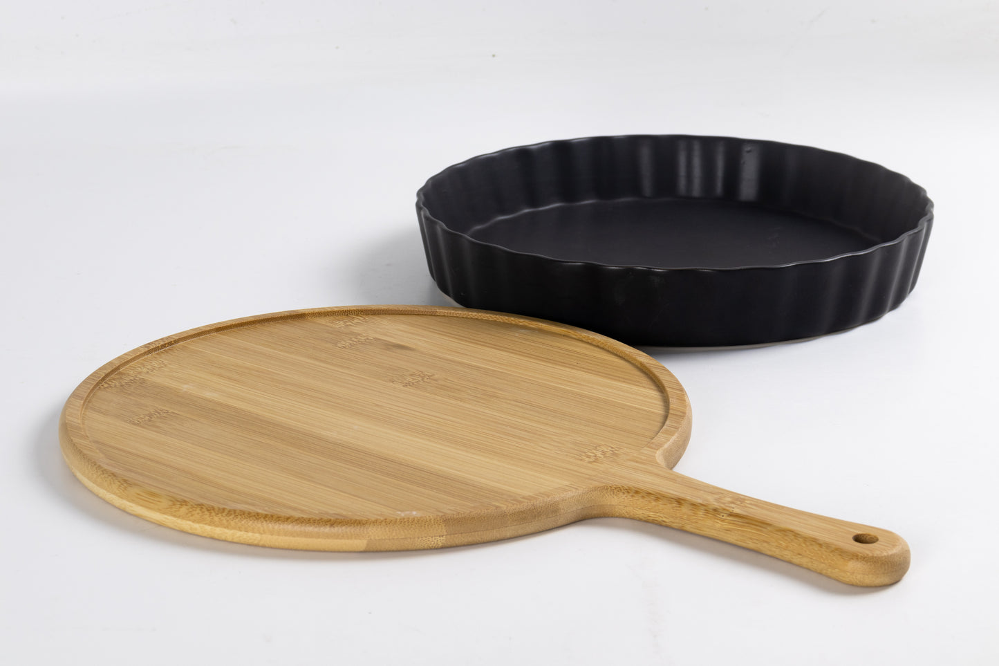 American Native™ Ceramic Baking Dish w/ Bamboo Server